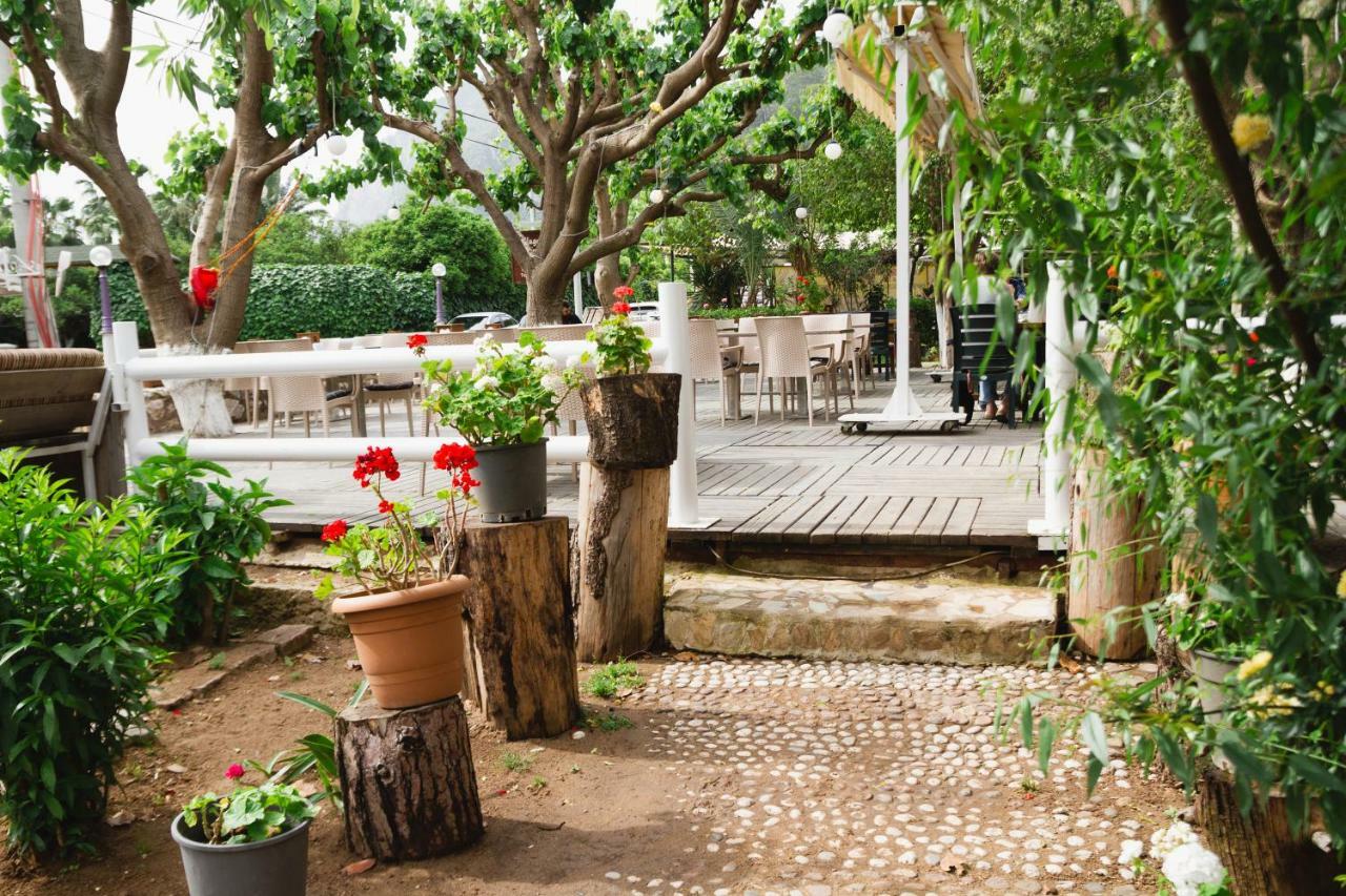 Village Garden Pansiyon アンタルヤ エクステリア 写真